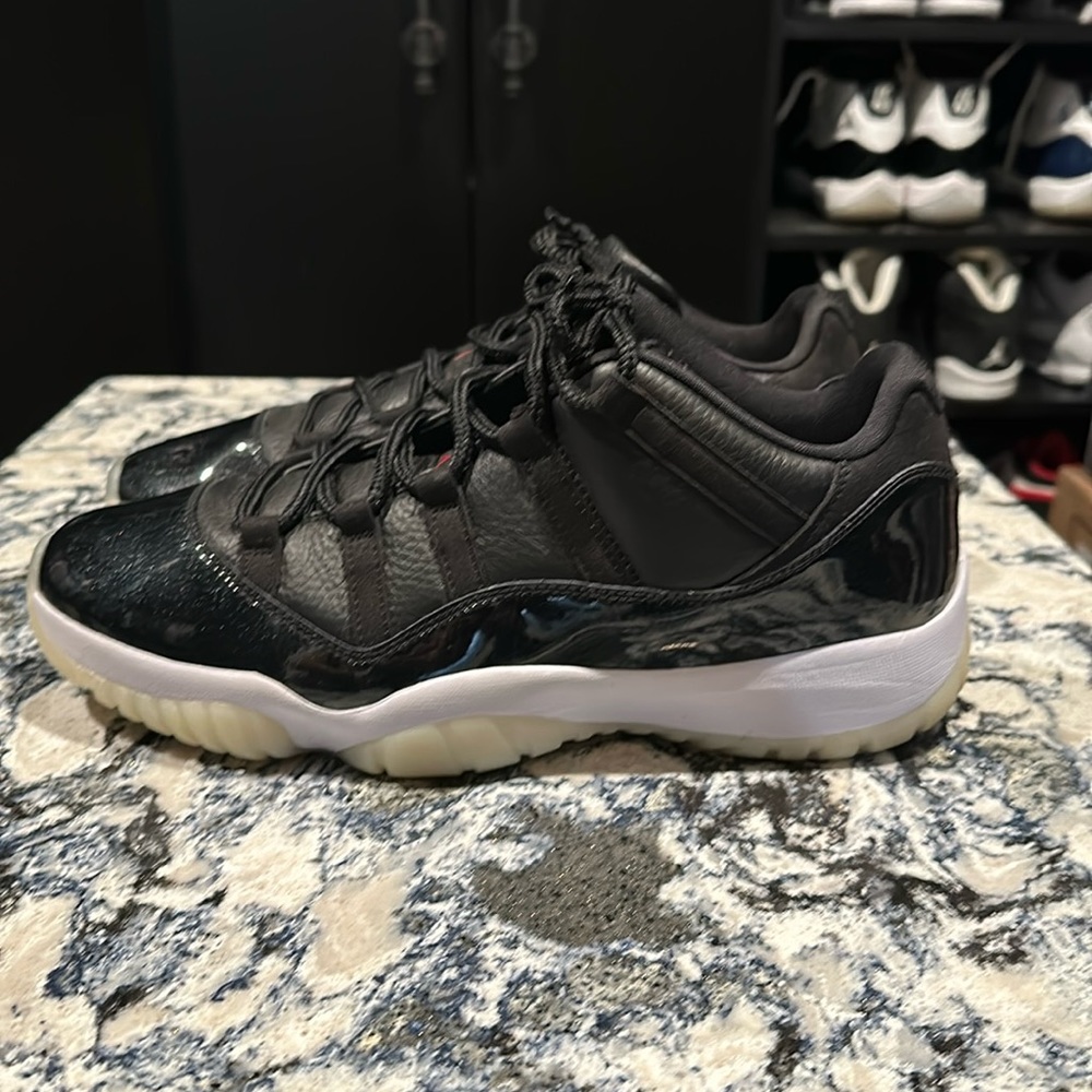 Jordan 11 retro low